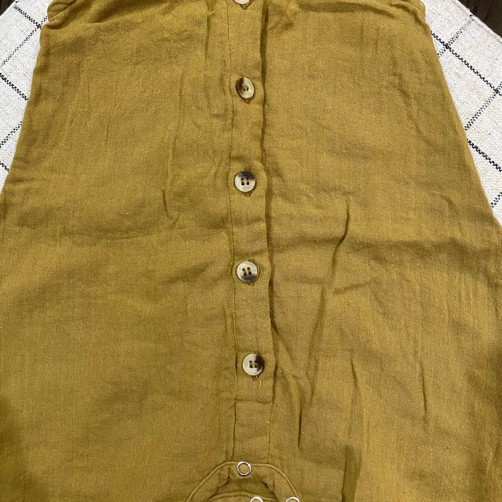 Kate Quinn 3-6 month romper with snaps. - Picture 3 of 4